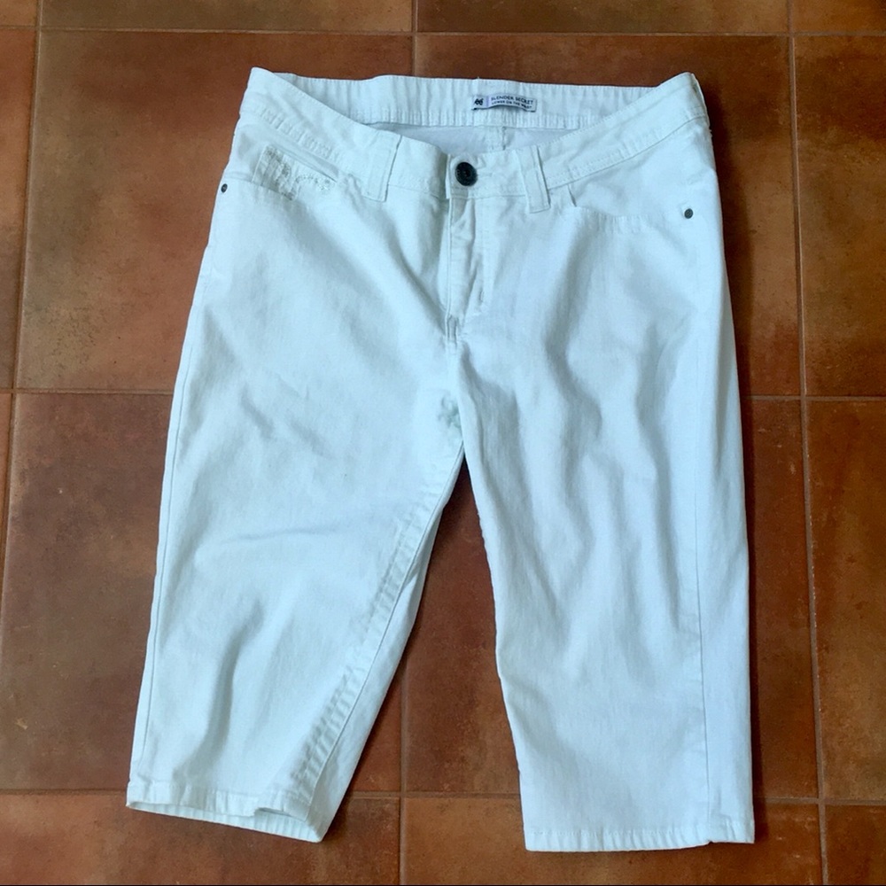 EUC Lee Slender Secret Jeans Shorts 12P